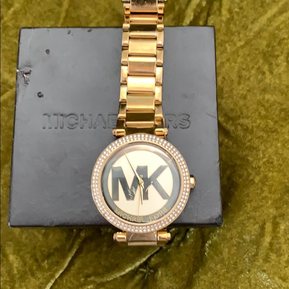 MK watch